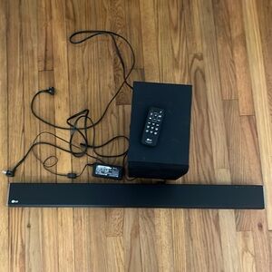 LG Black Speaker & Sound Bar Set